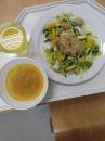 7. 5. Salát zeleninový s kuřecím masem a quinoou [nové okno]